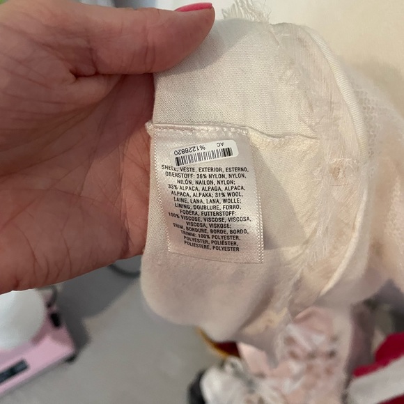 Knitted and Knotted sweater - Picture 3 of 5